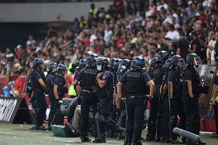 欧冠冠军、世界冠军&前枪手球探：本周寿星“野兽”卡伦布