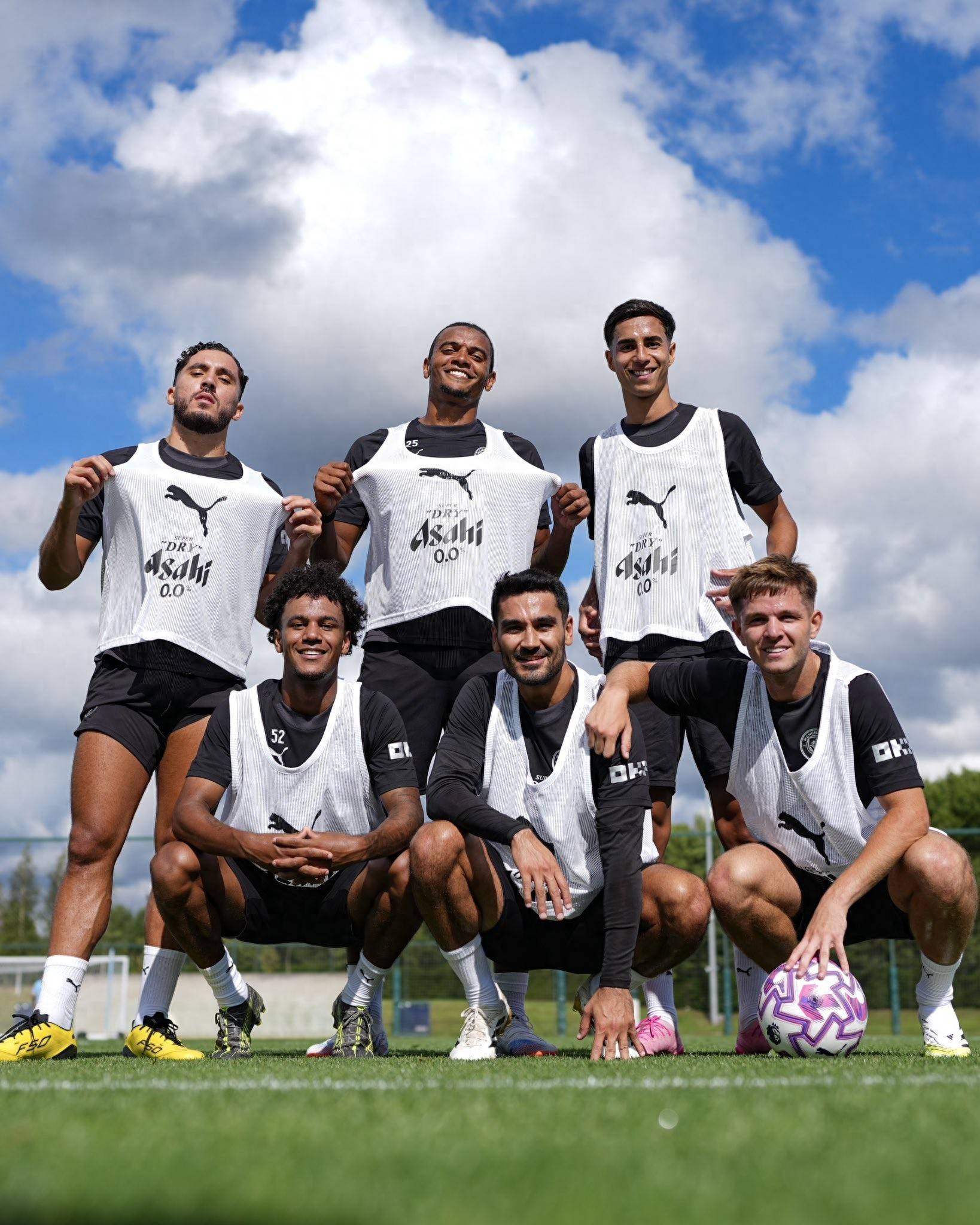 谢文能：感谢一年来支持球队的所有人，谢谢你们的支持和陪伴（谢文能：感恩这一年所有支持与陪伴球队的你们）