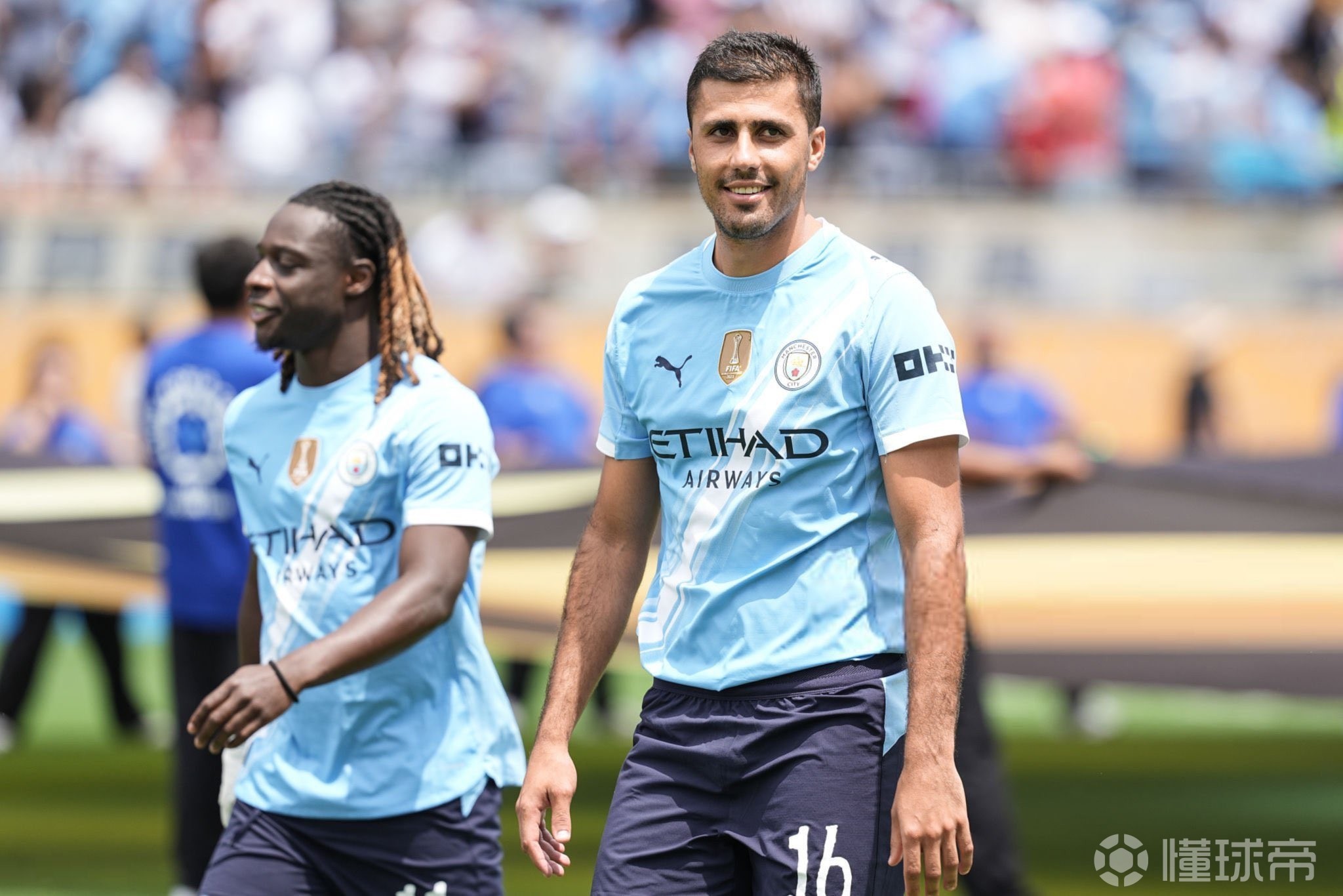 马切吉亚尼：奥古斯托客串不了右路；索默的扑救有问题