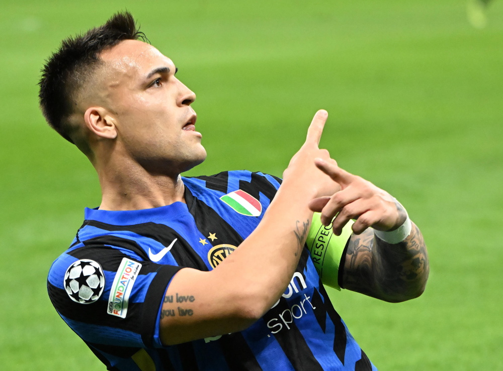 FIFPRO女足年度最佳11人：拉索、邦马蒂领衔，英格兰6人入围（FIFPRO揭晓女足年度最佳十一人：邦马蒂、拉索领衔，英格兰6人上榜）