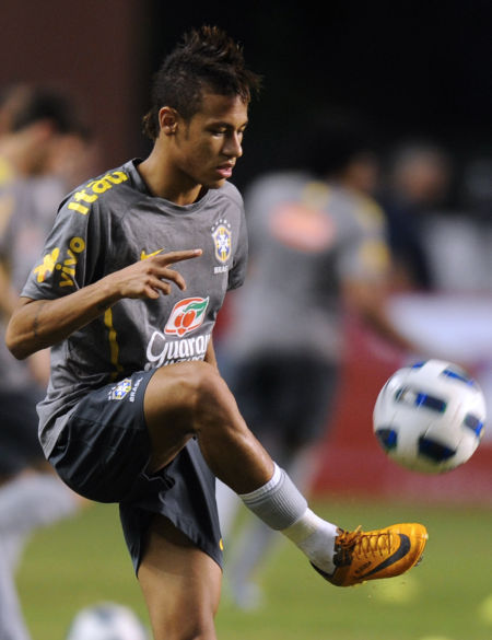 久保建英：若想世界杯夺冠实力是关键，但运气和势头也很重要（久保建英：冲击世界杯冠军，实力为本，运气与气势同样关键）