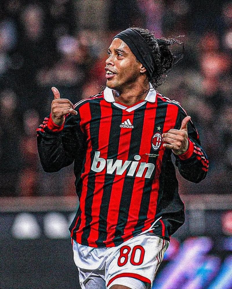 官方：米利唐右腿内收肌受伤，将对其后续情况进行观察（官方通报：米利唐右腿内收肌受伤，后续情况将持续观察）