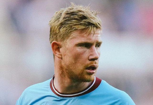 谢文能：感谢一年来支持球队的所有人，谢谢你们的支持和陪伴（谢文能：向所有支持球队的人致谢，感激这一年的陪伴与支持）