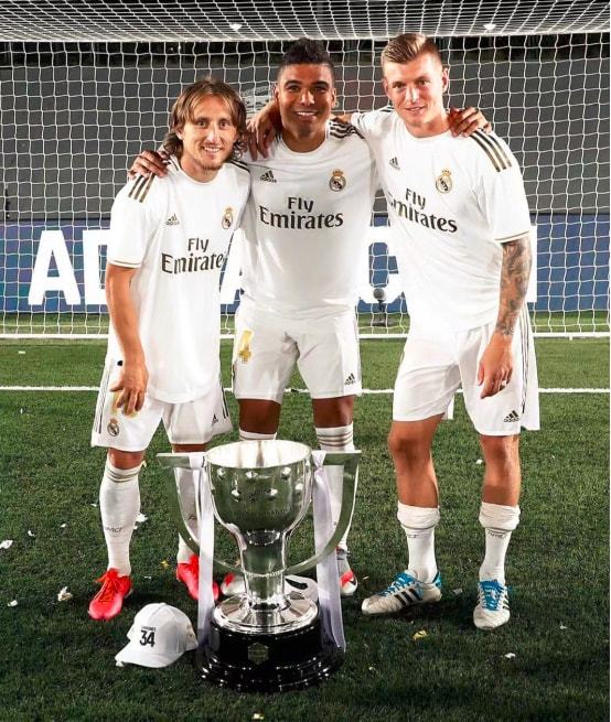 梅开二度+绝杀，C罗当选利雅得胜利vs费哈全场最佳球员（双响加绝杀！C罗当选利雅得胜利战费哈本场最佳）